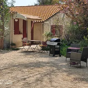 https://le-gte-de-tonin.fr-provencehotel.com